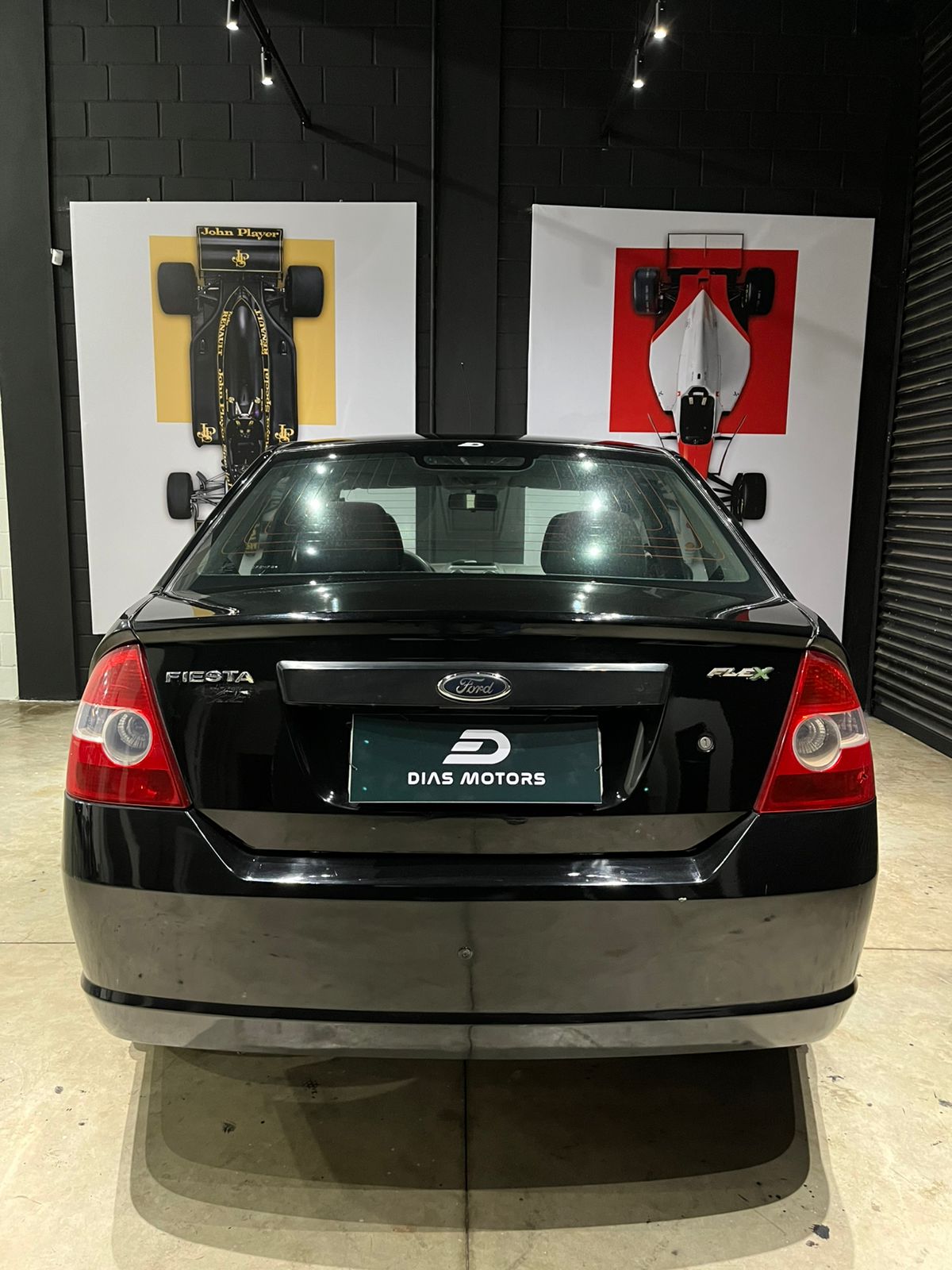 2010 FIESTA SEDAN 1.6