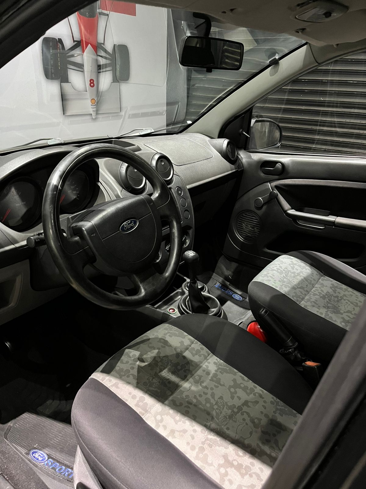 2010 FIESTA SEDAN 1.6