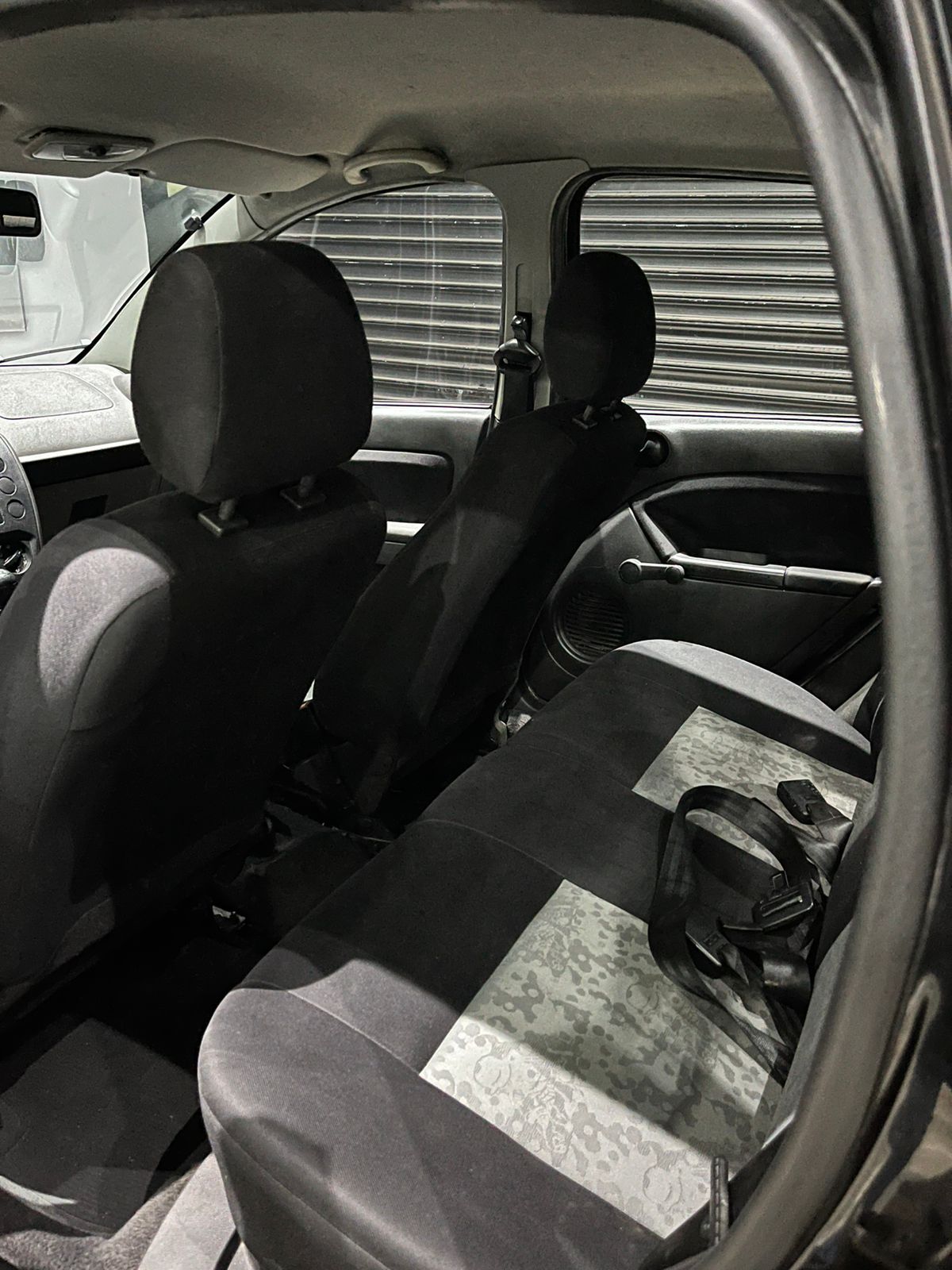 2010 FIESTA SEDAN 1.6