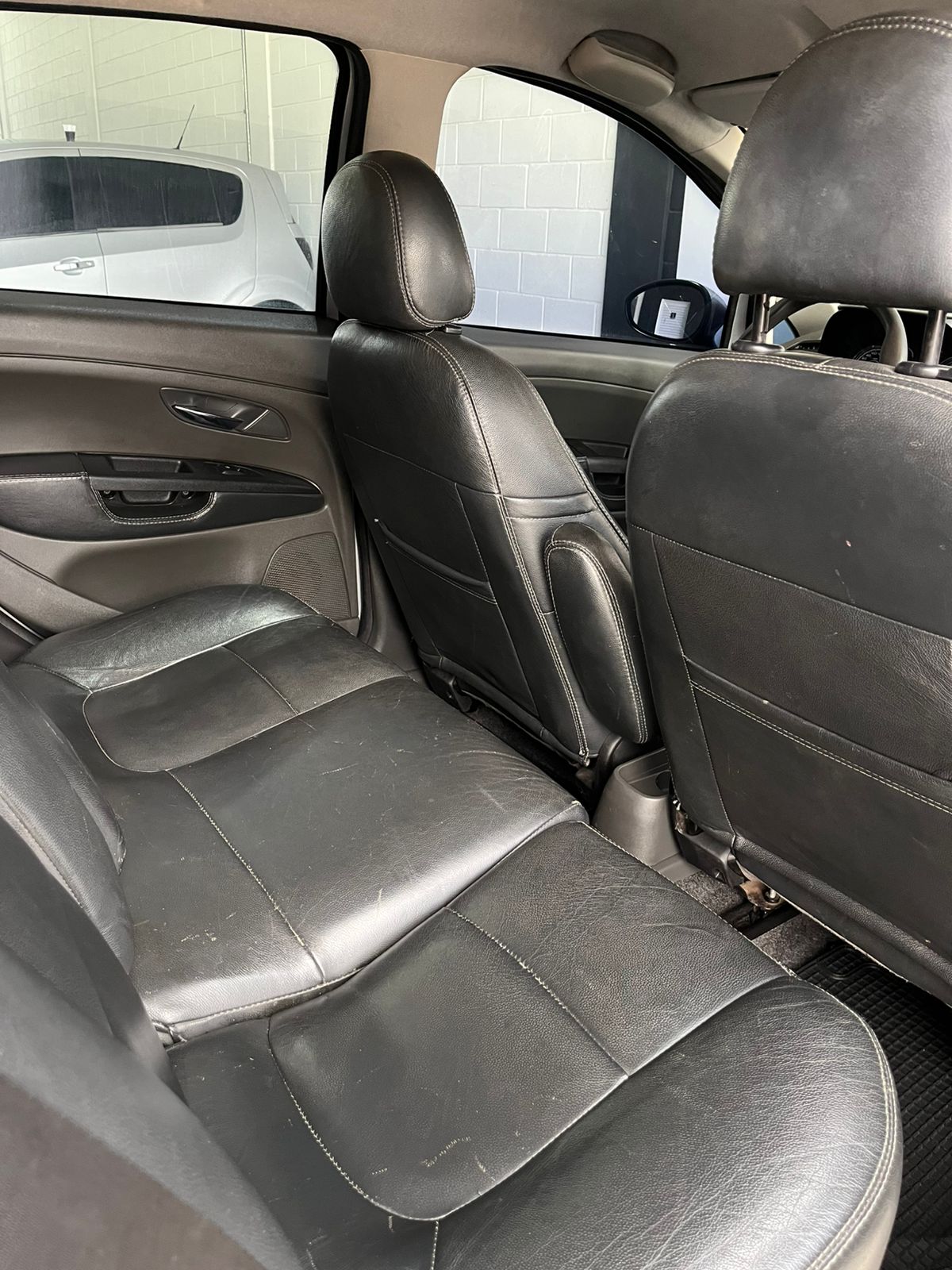 2011 PUNTO ESSENCE 1.8