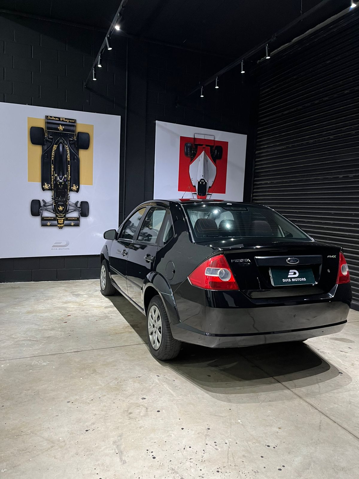2010 FIESTA SEDAN 1.6