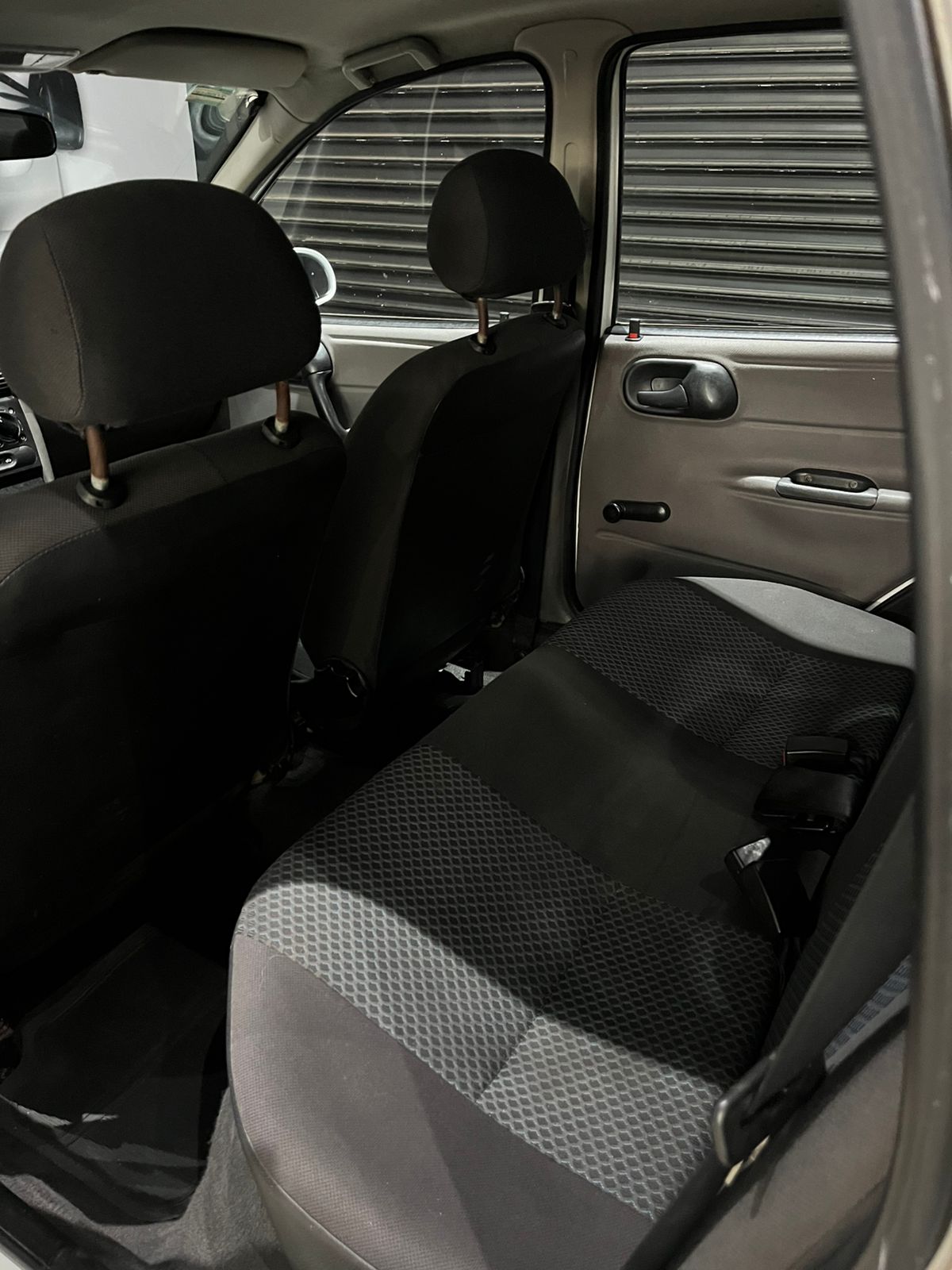 2013 CHEVROLET CLASSIC LS